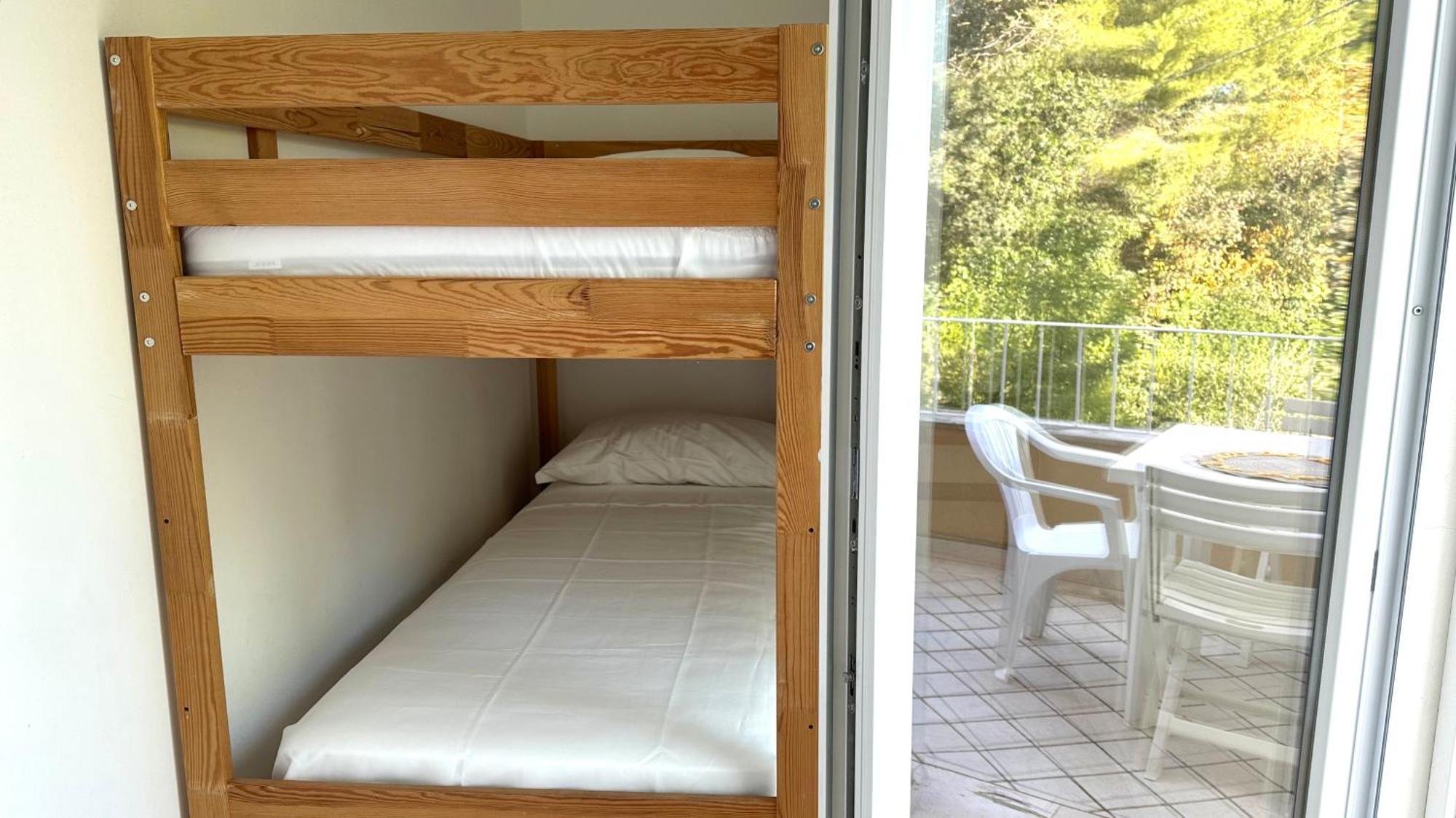 N185 - Numana, Meraviglioso Trilocale Con Terrazzo E Piscina المظهر الخارجي الصورة
